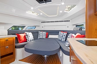 - 18 19_2020 47ft Intrepid 477 Evolution