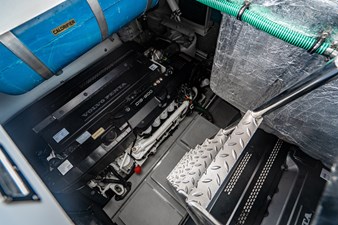 - 89 90_2019 57ft Sunseeker Predator