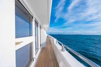 High Occupancy 27 164 OCEANFAST 1989 2ND DECK PASSAGEWAY