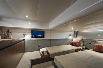 2016 40' Sea Ray 400 Sundancer 9 