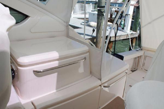 2011 Tiara Yachts 4300 Open 30 33