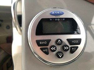2009 Bayliner 245 SB Cruiser 15 IMG_6779