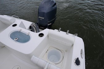 2017 Sea Hunt Triton 225 20 