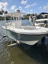 - 6 7_2021 25ft Dusky 252 T