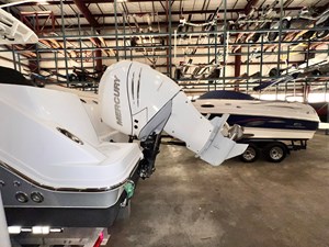 2018 Boston Whaler 280 Outrage 41 