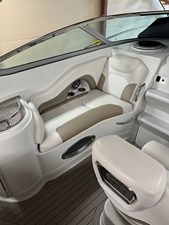 2022 Crownline 264 CR 10 