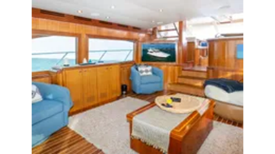 2007 Hatteras 64 Motor Yacht  10 