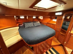 ACADIA 26 Owner's Cabin