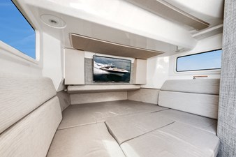 Shine V 42 Convertible Berth