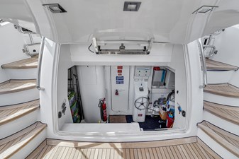 Maiora Custom 127 88' Maiora-94