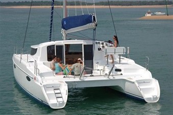 36' 2007 Fountaine Pajot MAHE 1 At the Mooring