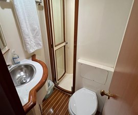 64 ft 1999 Mikelson Long-Range Luxury Sportfisher, Swells 50 