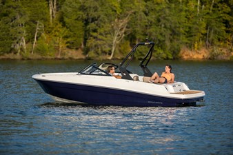 Bayliner VR4 0 