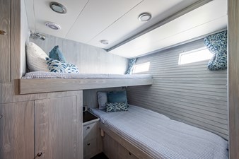 PIVOT 45 97_marlow_pivot_port_guest_stateroom_3