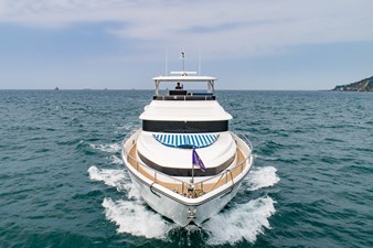 JOHNSON 80' FLYBRIDGE W/HYDRAULIC PLATFORM  50 052 -