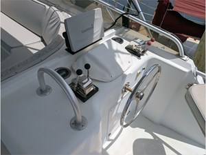 58 HATTERAS 1990 SPORTFISH 28 
