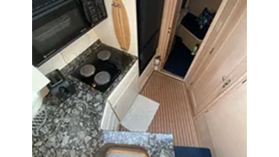 1991 Hatteras 40 Motor Yacht 123 