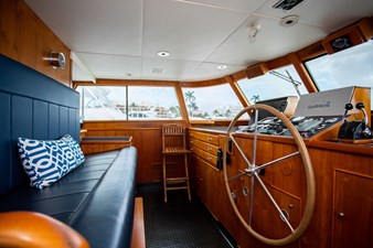 SOVEREIGN 40 Pilothouse