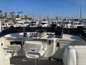 Echo One 6 Flybridge