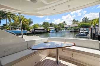 - 26 27_2018 59ft Sea Ray L590 Flybridge