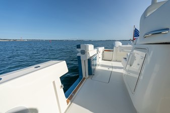 STARGAZER 31 Side Boarding Door