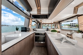 Yacht 33 Galley