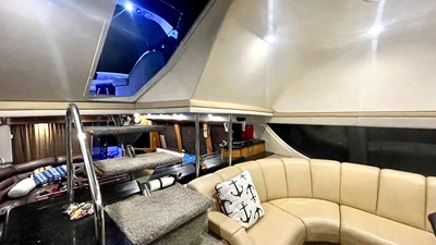 2002 Carver 570 Voyager Pilothouse 11 