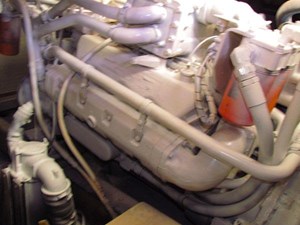 1989 Ocean Alexander 42 Sedan 32 33