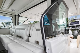 - 13 14_2022 48ft Tiara 48 LS