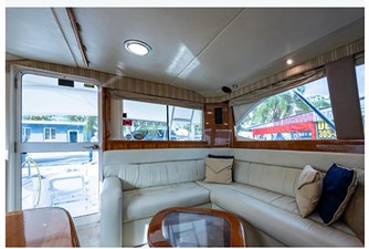 - 8 9_2004 42ft Riviera 42 Convertible