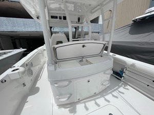 2018 Everglades 335 Center Console 52 