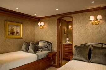 ARETI I 7 Guest - Port Twin