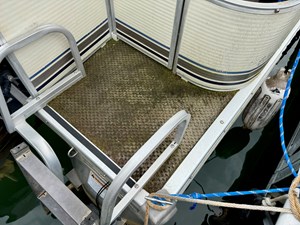 02 Bennington 257L Pontoon NLSQ 78 