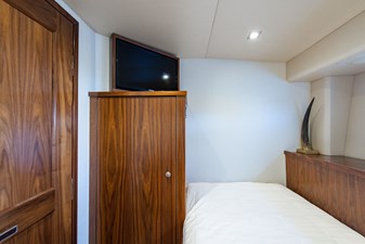 OBSESSION 77 Captain's Cabin 