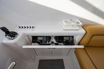 PERFECTION 57 49_garlington_perfection_flybridge_35