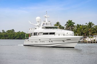 Highline 1 2_1989 102ft Oceanfast Motor Yacht HIGHLINE