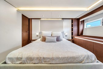 2015 Prestige 750 59 