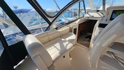 2016 Grady-White Express 330 25 