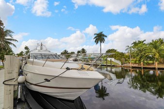 Takia 3 3_2001 65ft Princess V65 TAKIA