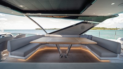 Hideout 44 Sunseeker 88