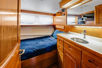 SERENITY 22 Crew Quarters