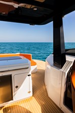 Dr. No 36 HUTTER YACHTS DR. NO POWER CATAMARAN FOR SALE 