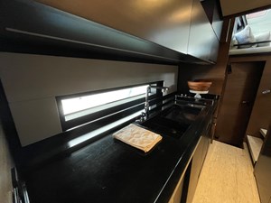 LAS BRISAS 10 Galley