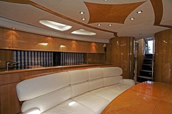 H 2 Group 14 75-1999-Sunseeker-Predator-14