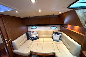 No Name 8 2015-tiara-yachts-coronet-3900-power-9471216-965891514-0-170720240939-12
