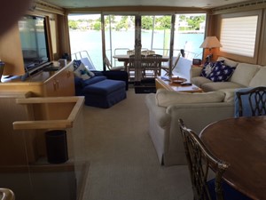 WHALE'S WAY 7 