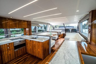 - 11 12__2019 66ft Sunseeker Manhattan