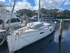 2016 Beneteau Oceanis 45 2 