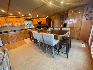 2005 Horizon 18x88 Houseboat 8 