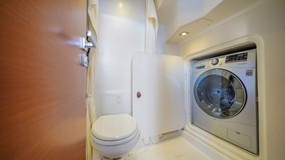 C'EST LA VIE 29 Crew Head